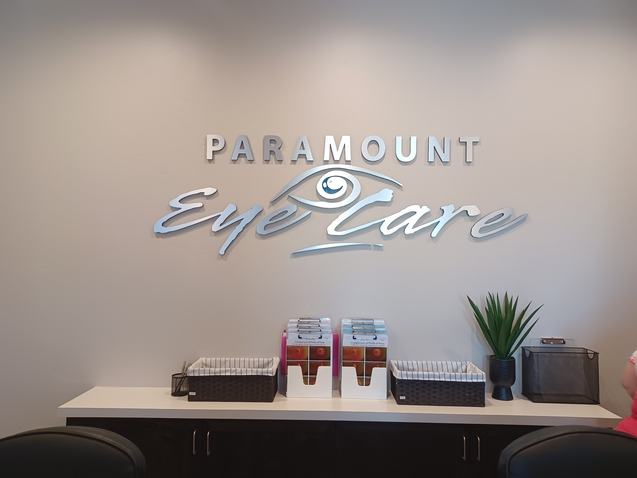 Paramount Eye Care Reception Sign